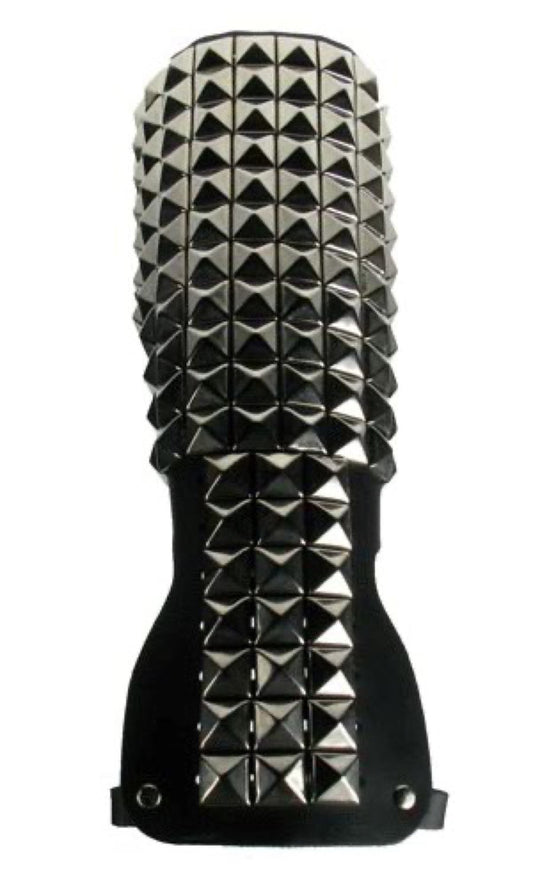 WB377 GAUNTLET WITH NEW PYRAMID LEATHER ARMBAND LEATHER GAUNTLET LEATHER WRISTBAND