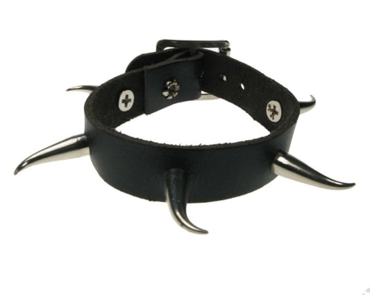WB492 1 ROW  Small TUSK STUD Leather Wristband - Black