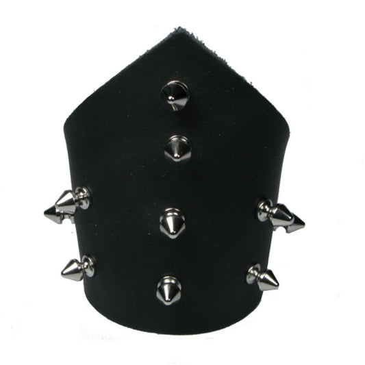 WB633 Point Ended with Spike - Black    Leather Wristband