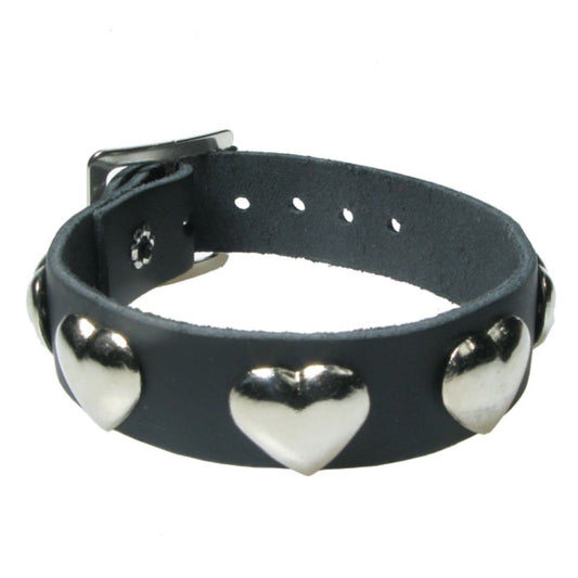 WB698 1 Row Heart metal fitting - Black  Leather Wristband