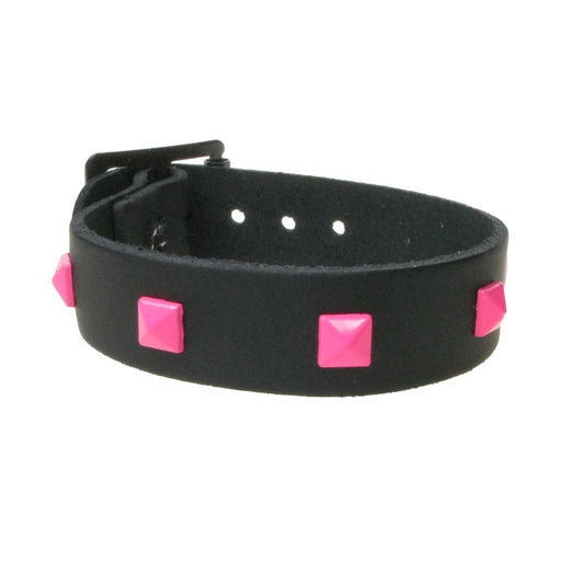 WB774 1 Row Small Pyramid Pink Stud Leather Wristband